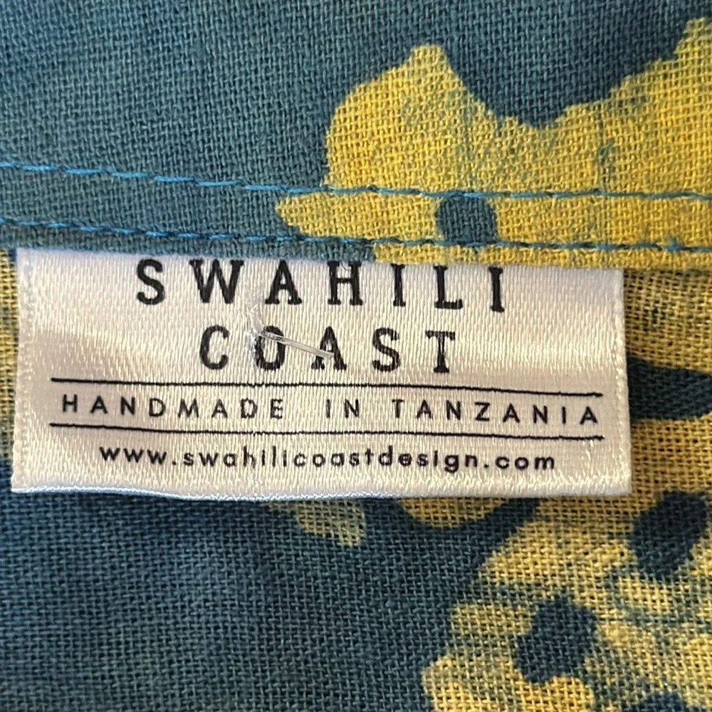 SWAHILI COAST. 100% Linen Shirt. Hand‎ made. Mollusk Print. Button down. S.